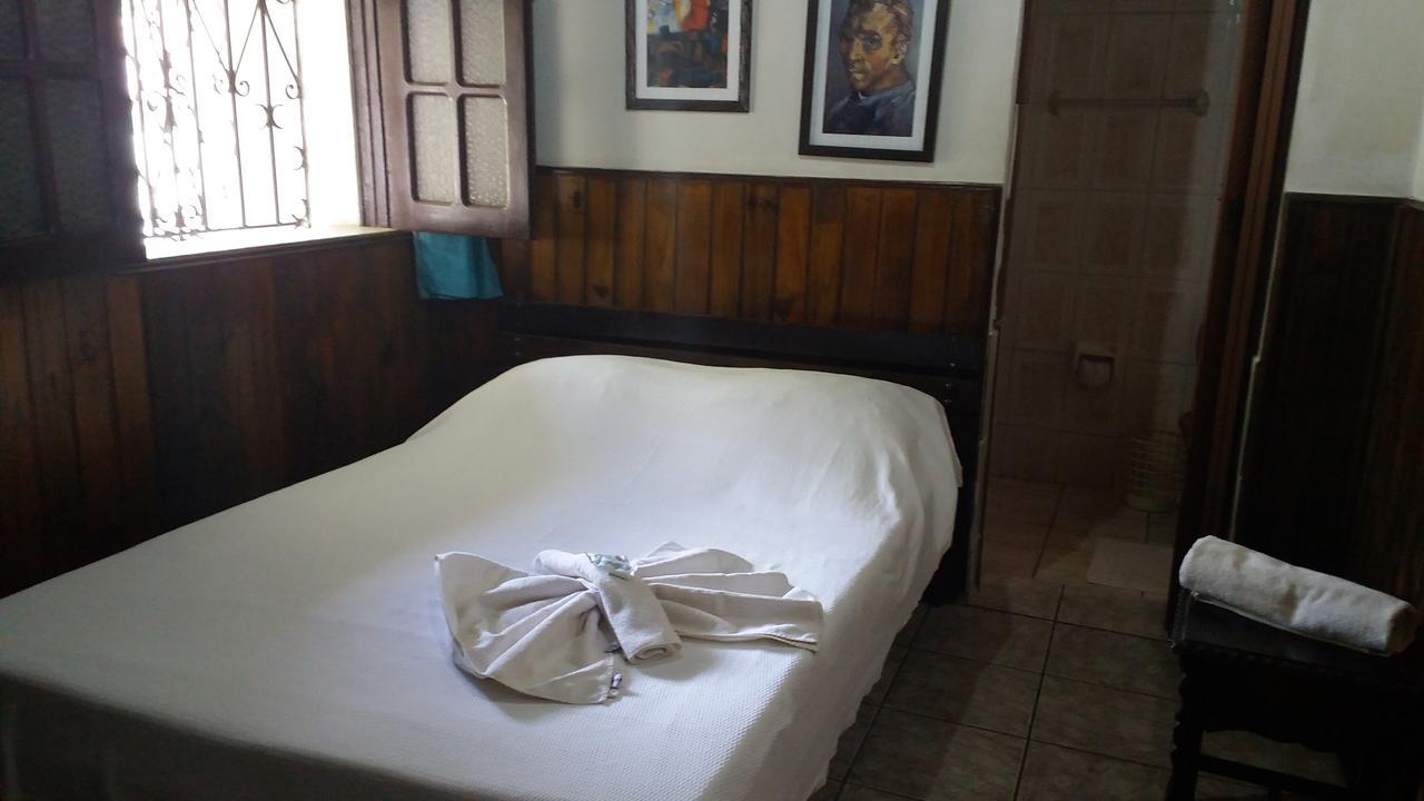 Hotel Madrid Mendes Eksteriør billede